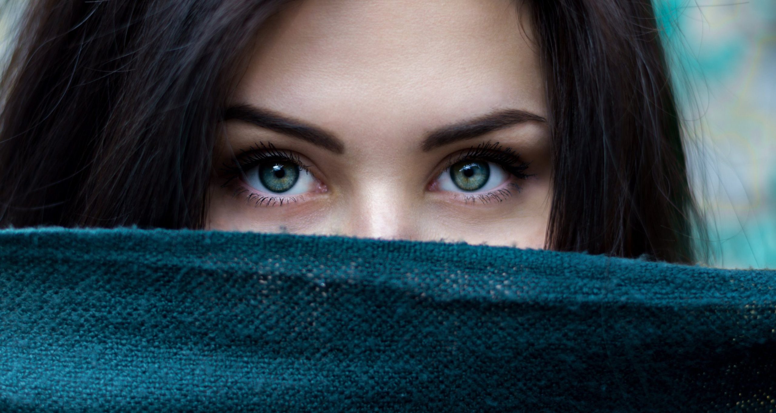 Clínica Trevi da consejos para disimular las bolsas y ojeras y explica en qué consiste la Blefaroplastia