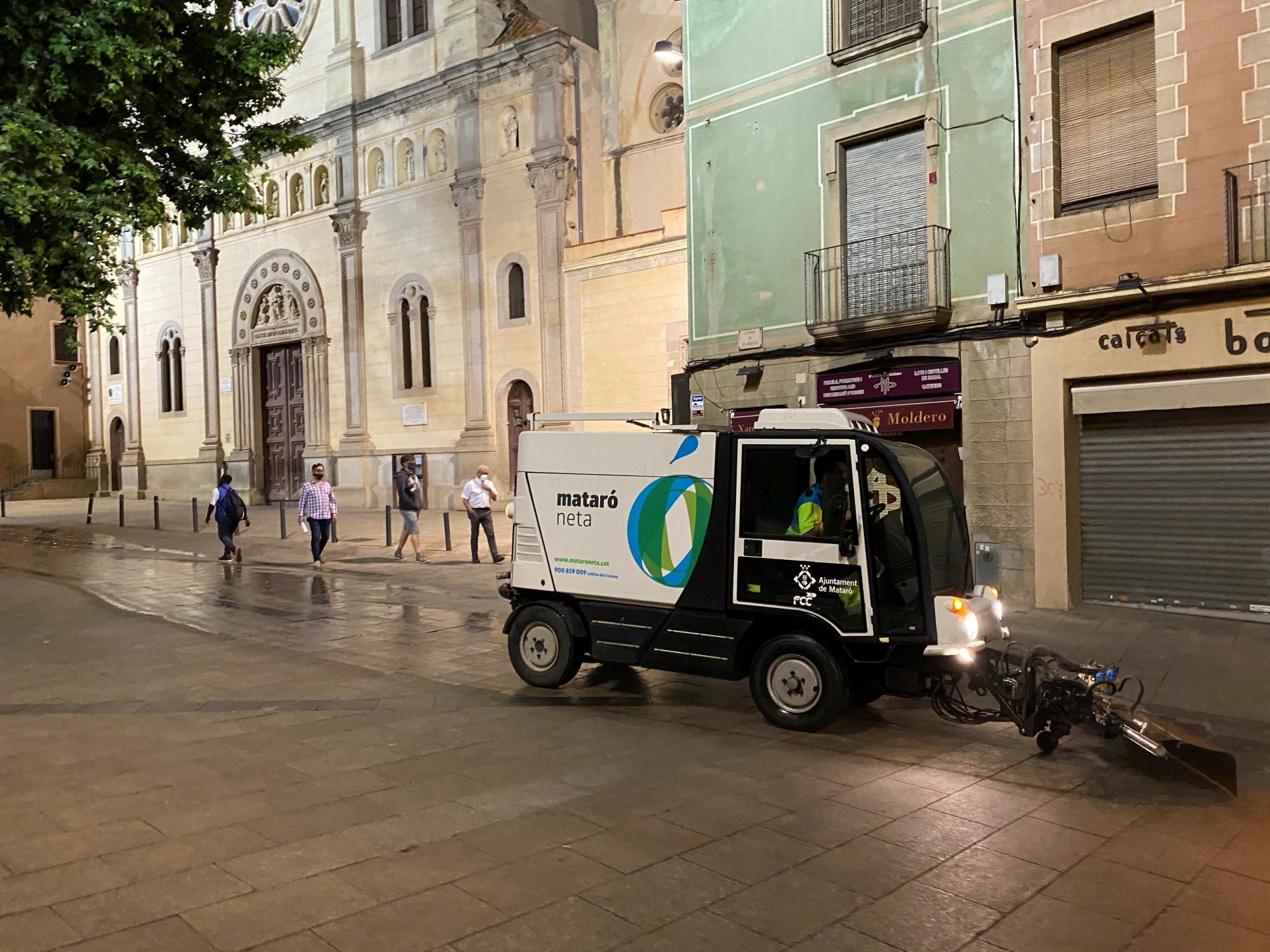 FCC Medio Ambiente renueva el contrato de recogida de residuos y limpieza viaria y de playas en Mataró (Barcelona)