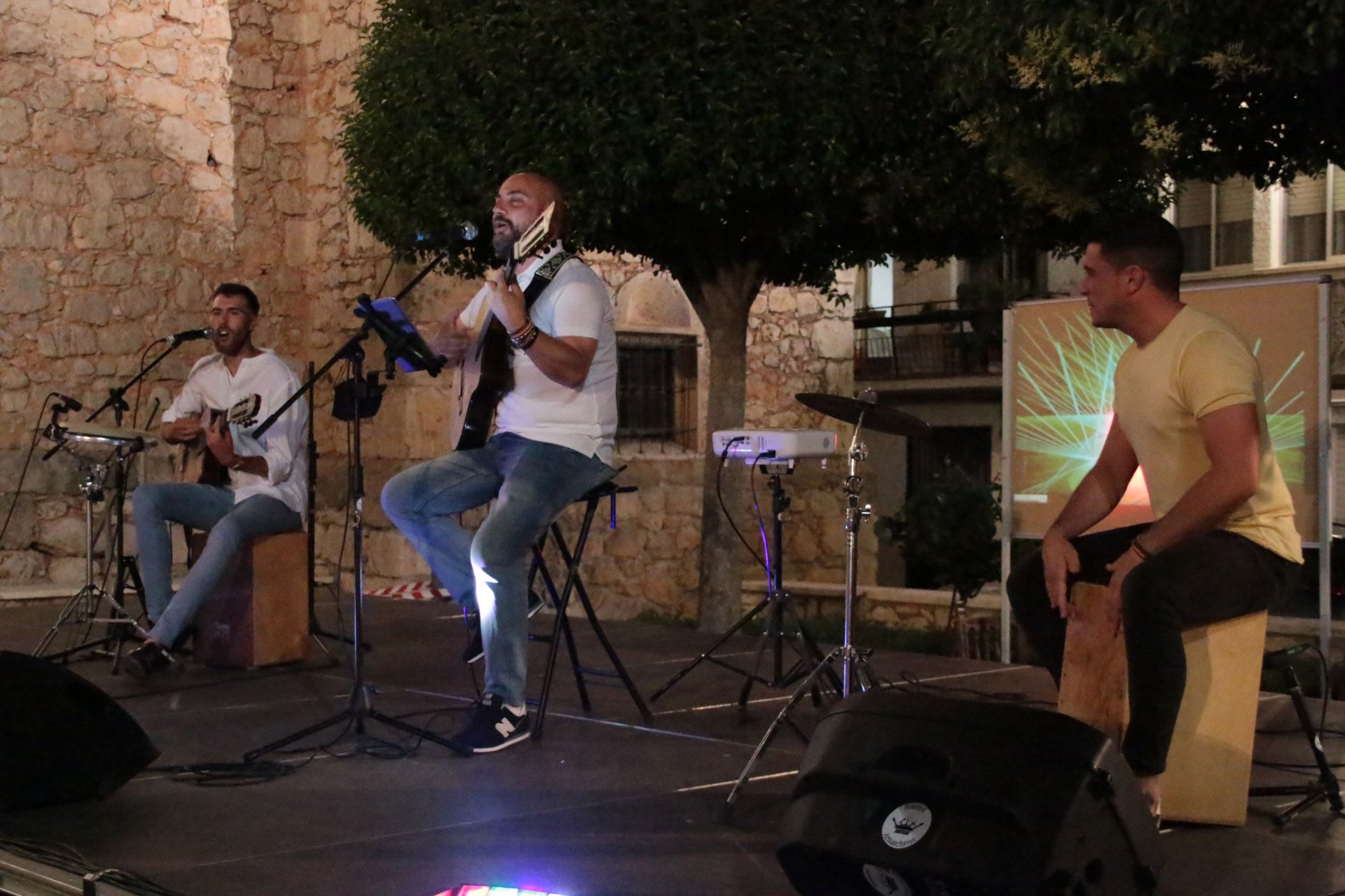 Fuentenovilla da comienzo a su programación cultural de verano con un concierto de rumbas