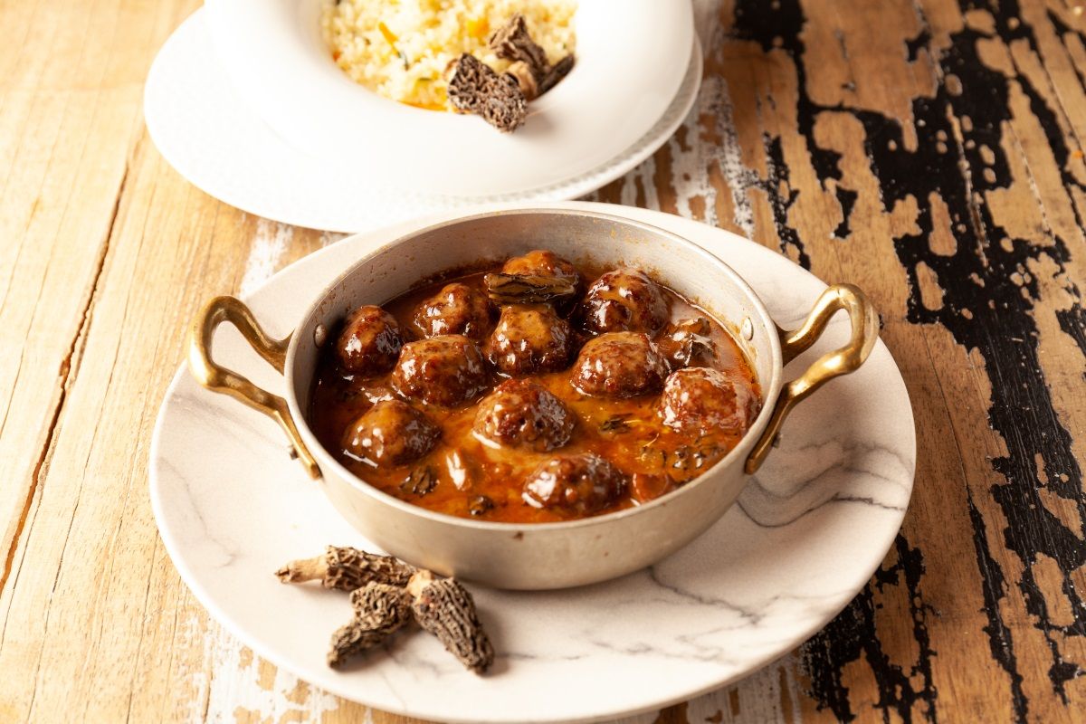Las albóndigas con colmenillas de Candela Restaurante, un manjar que degustar en el corazón de Chamartín