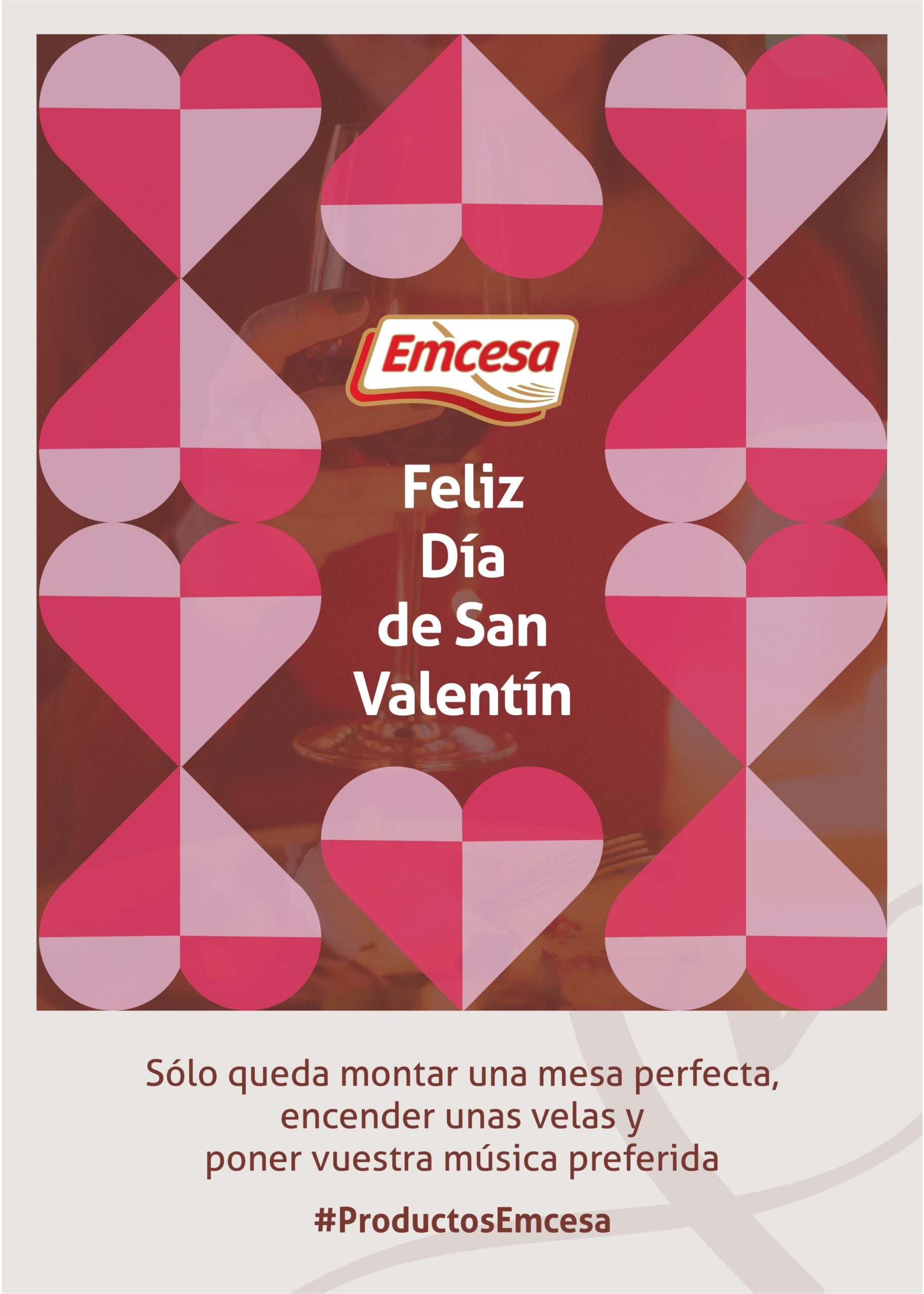 Emcesa ofrece una cena romántica