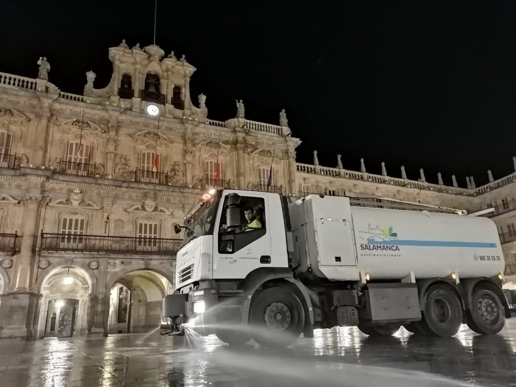 Foto de Limpieza viaria en Salamanca