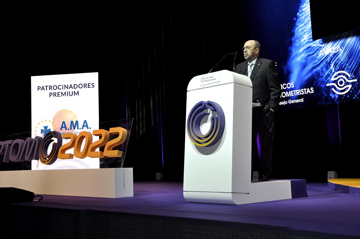 Más de 1.300 congresistas en la inauguración de OPTOM 2022 que se celebra en Madrid