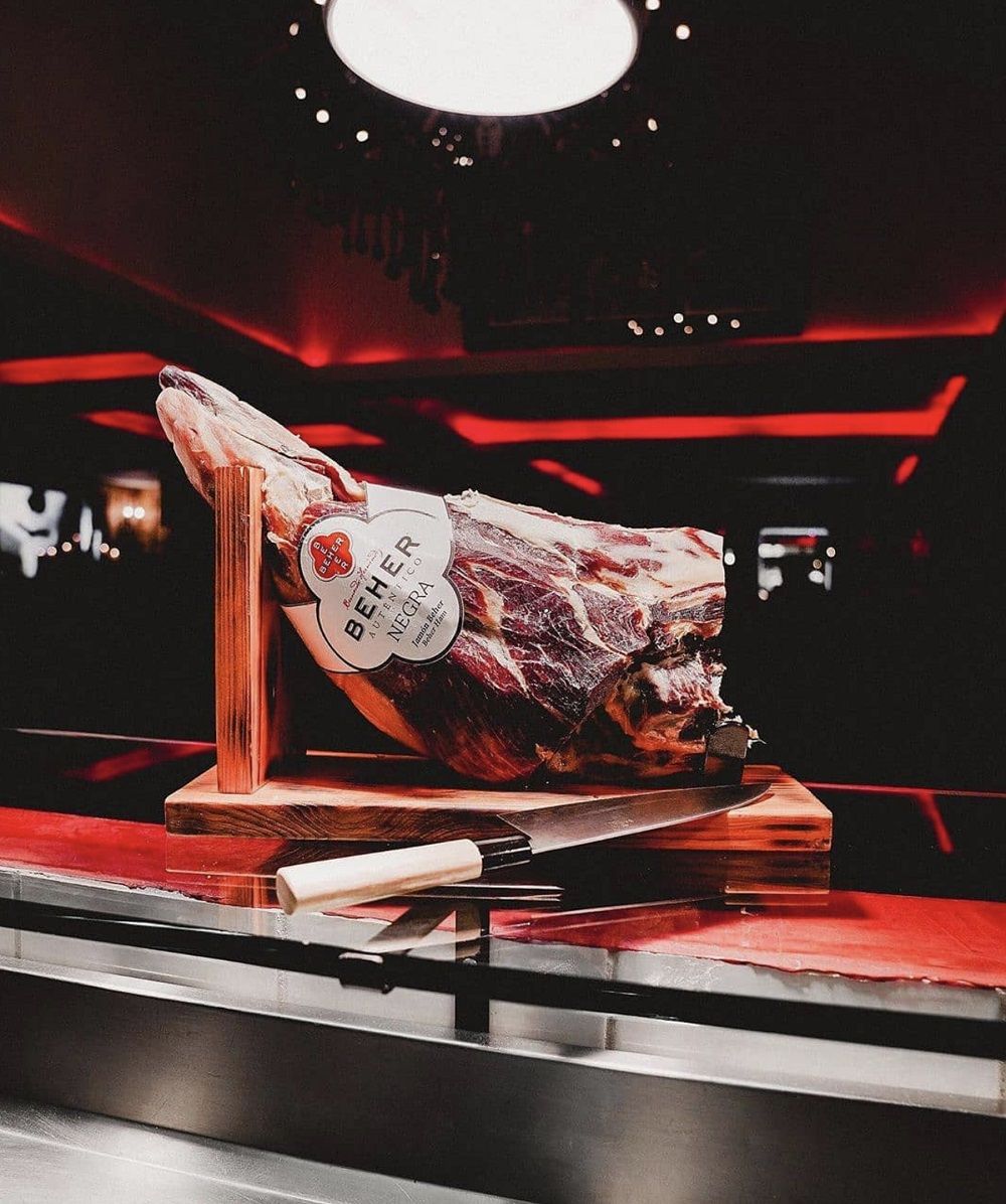 Foto de BEHER Jamón 100% Ibérico etiqueta negra